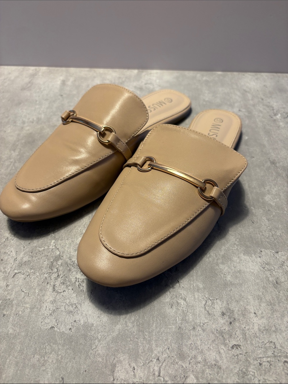 Musshoe Tan Backless Mules with rose Gold Accent size 10- comfy flats